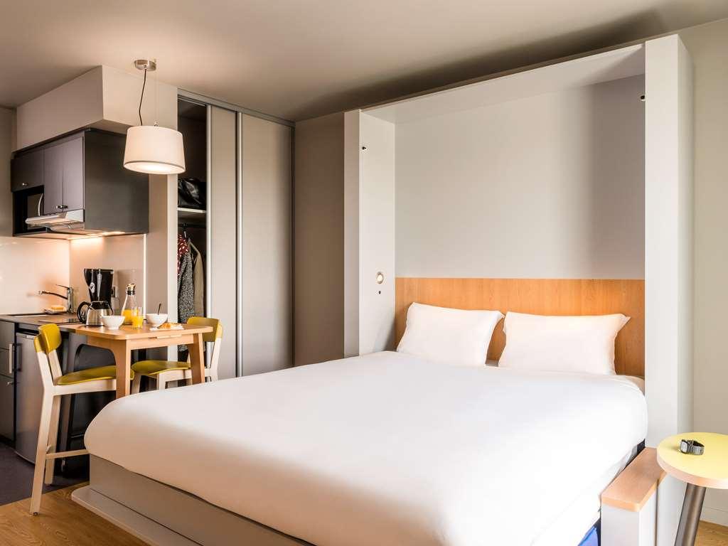 Aparthotel Adagio Access Freiburg Pokoj fotografie